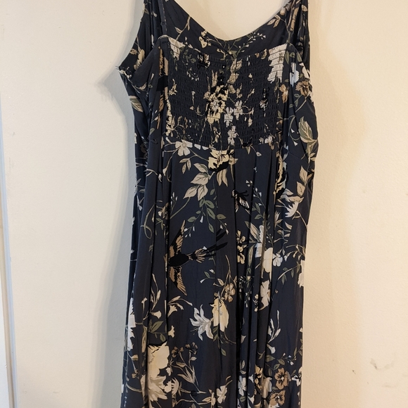 Old Navy Floral Bird Dress - Picture 3 of 5